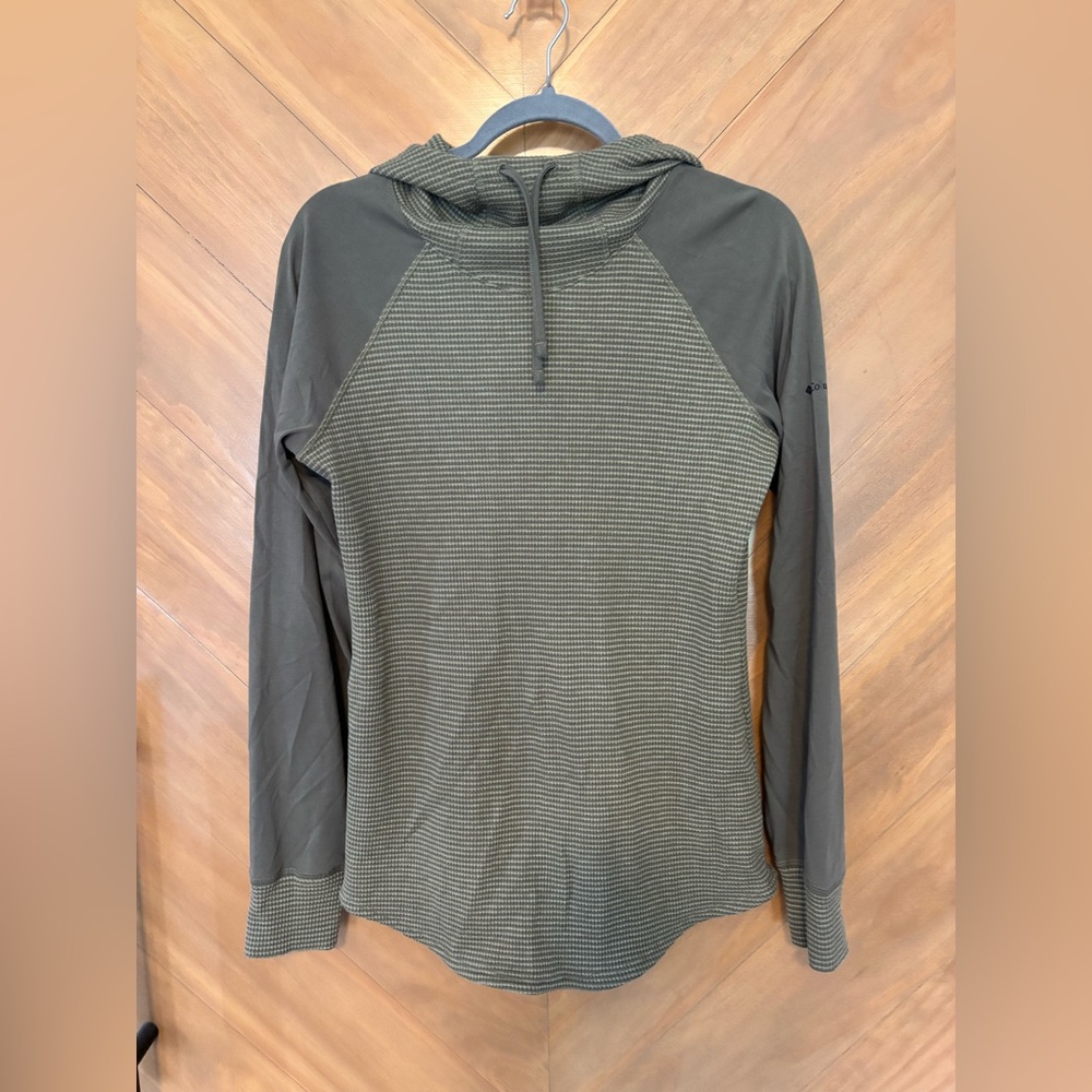 Columbia Olive Hooded Top